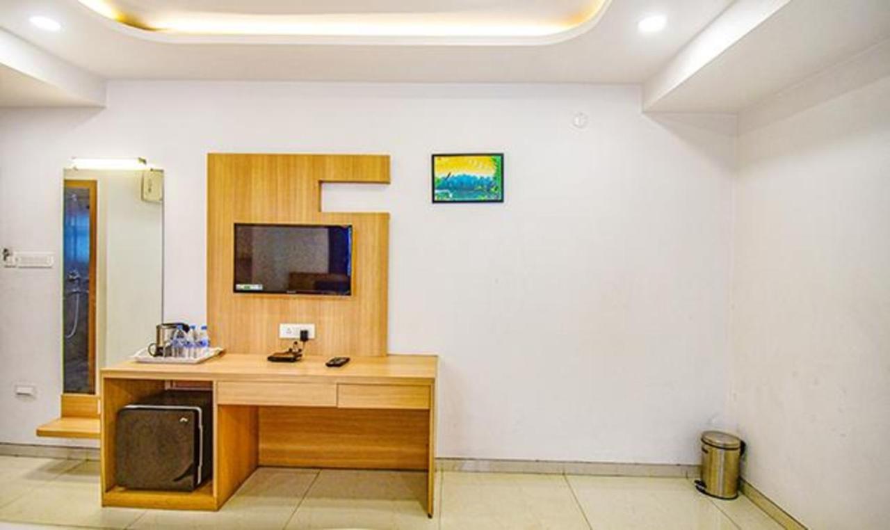 Fabhotel Stay Inn International - Nr Sealdah Station Kalküta Dış mekan fotoğraf