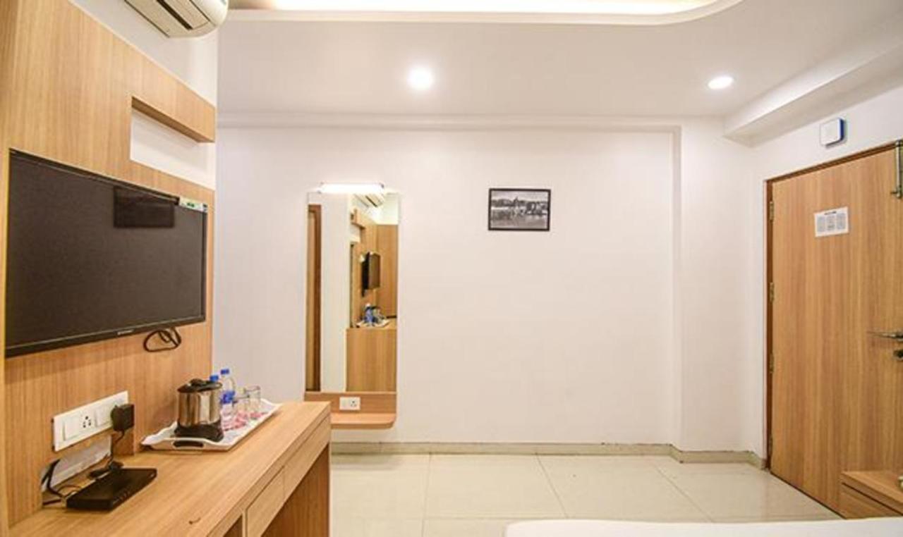 Fabhotel Stay Inn International - Nr Sealdah Station Kalküta Dış mekan fotoğraf